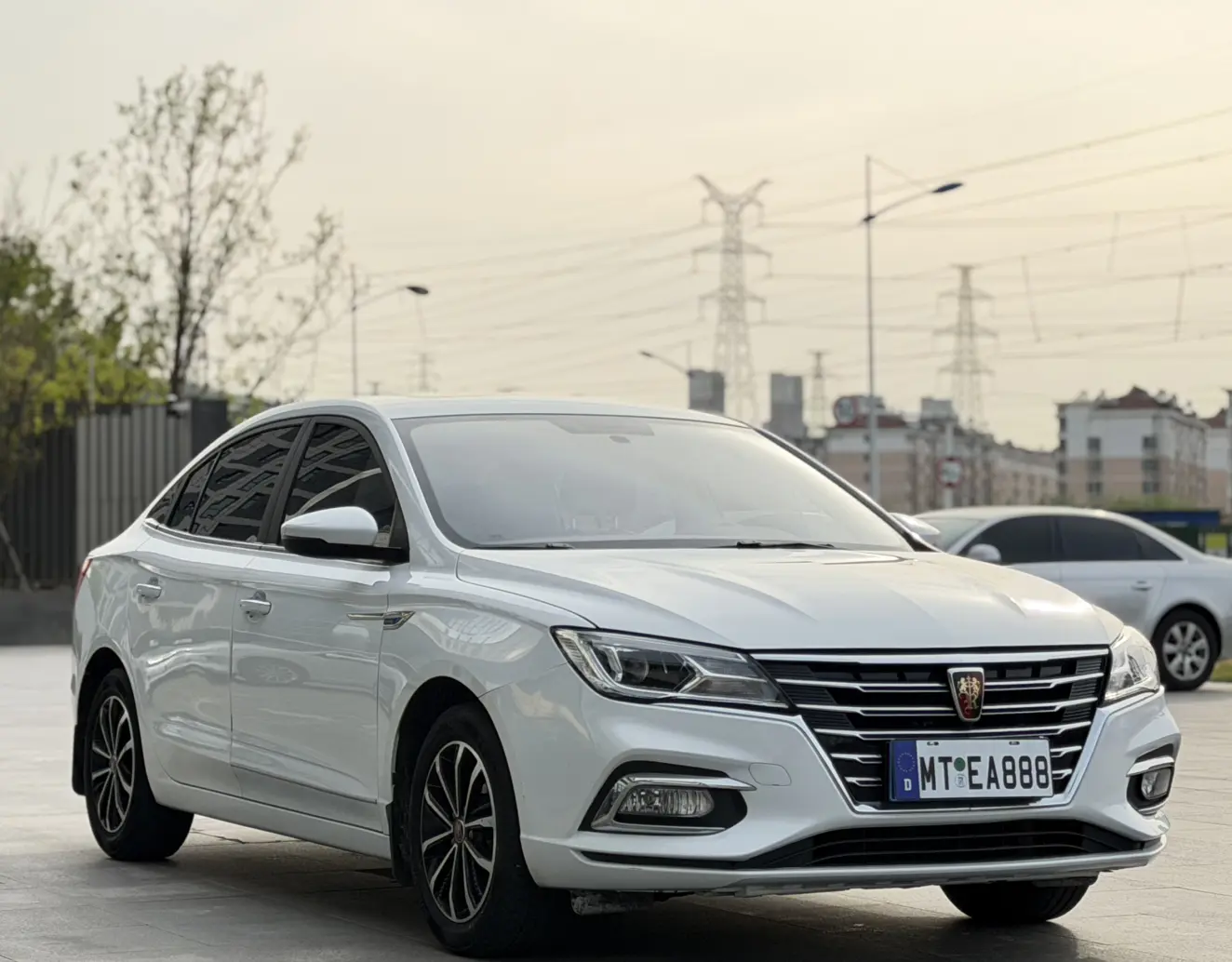 Roewe i5