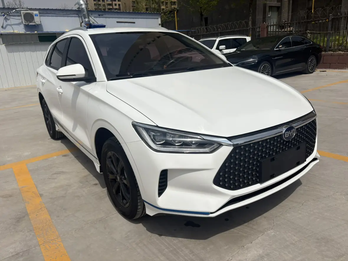 BYD e2