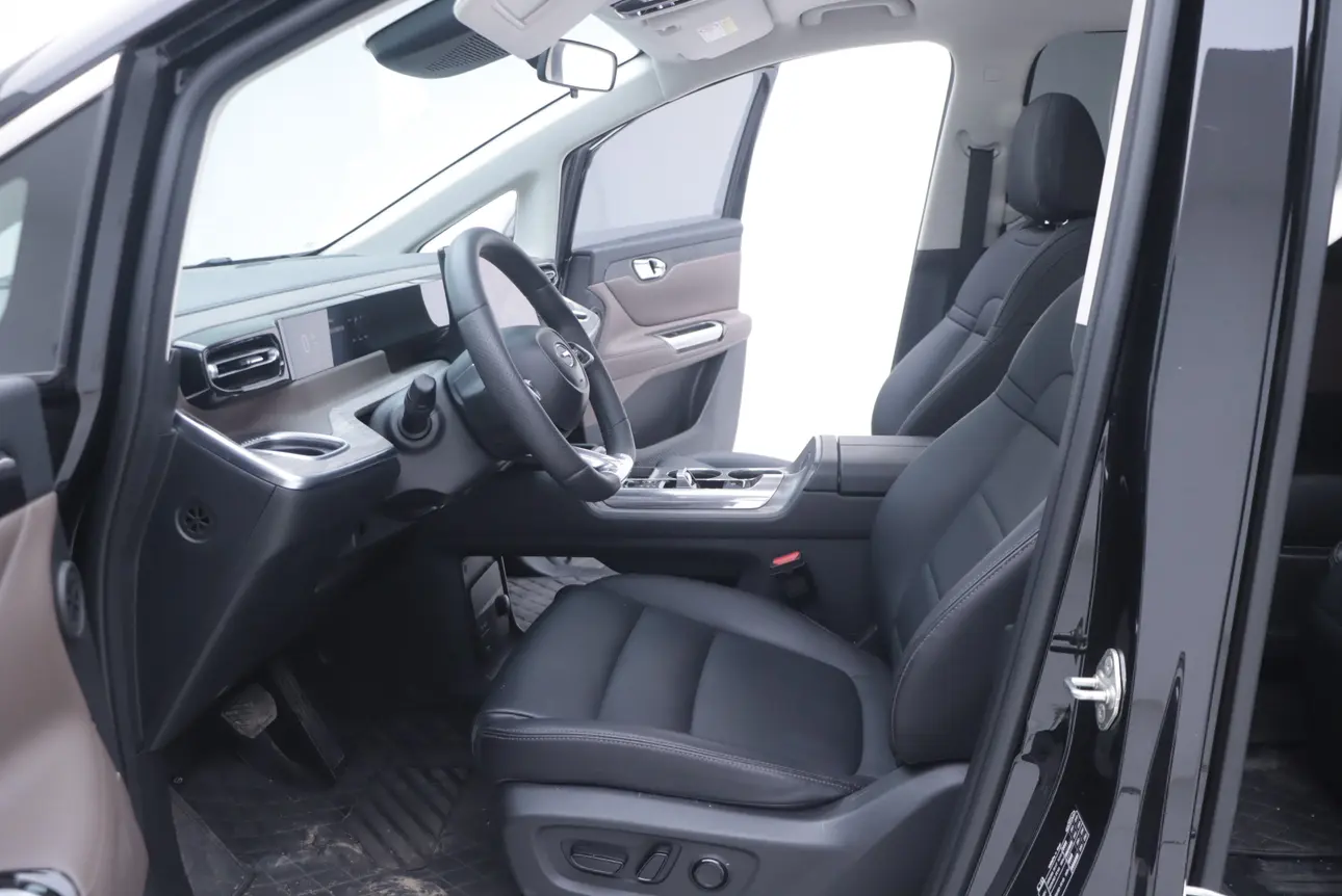 GAC Trumpchi E8