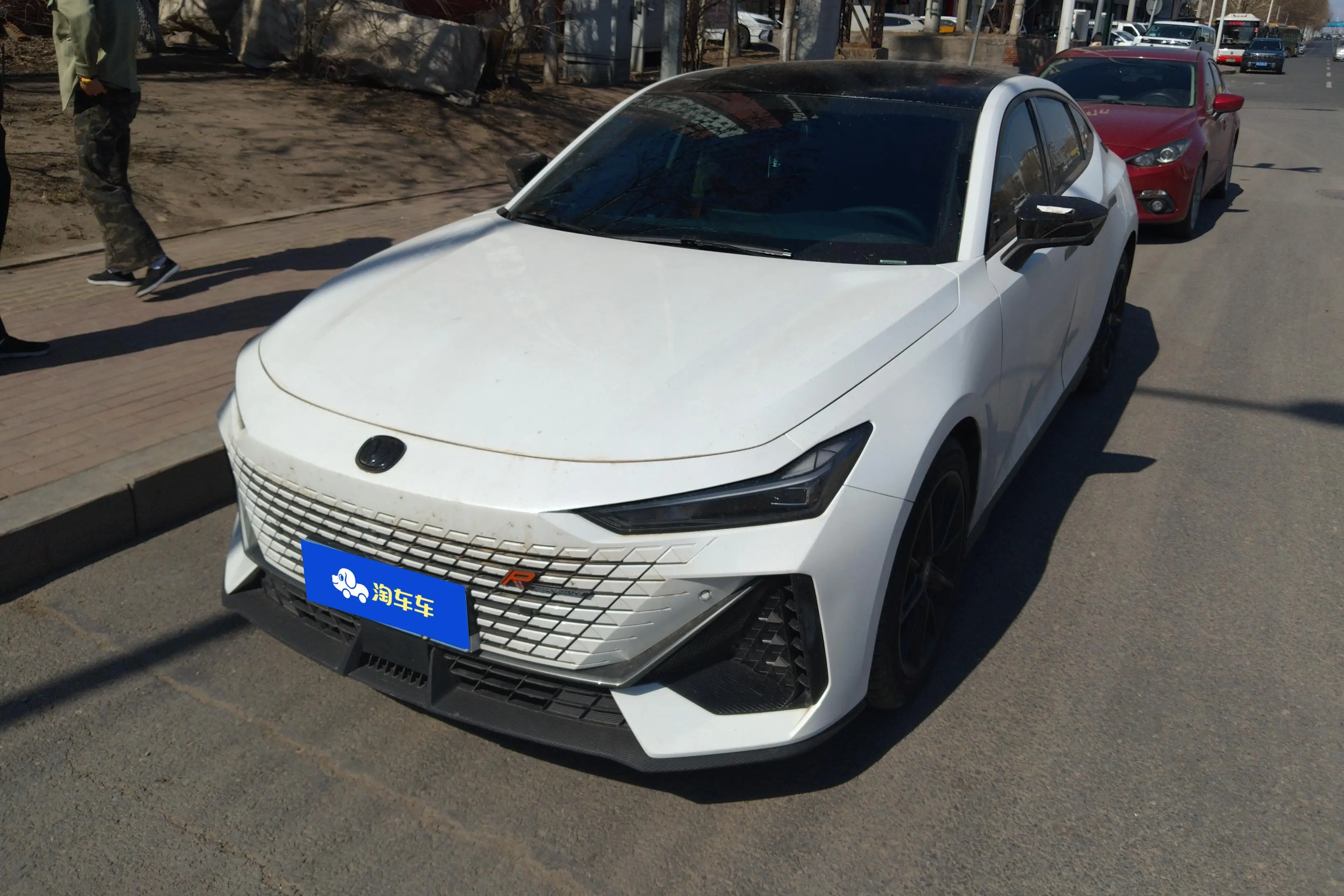 Changan UNI-V