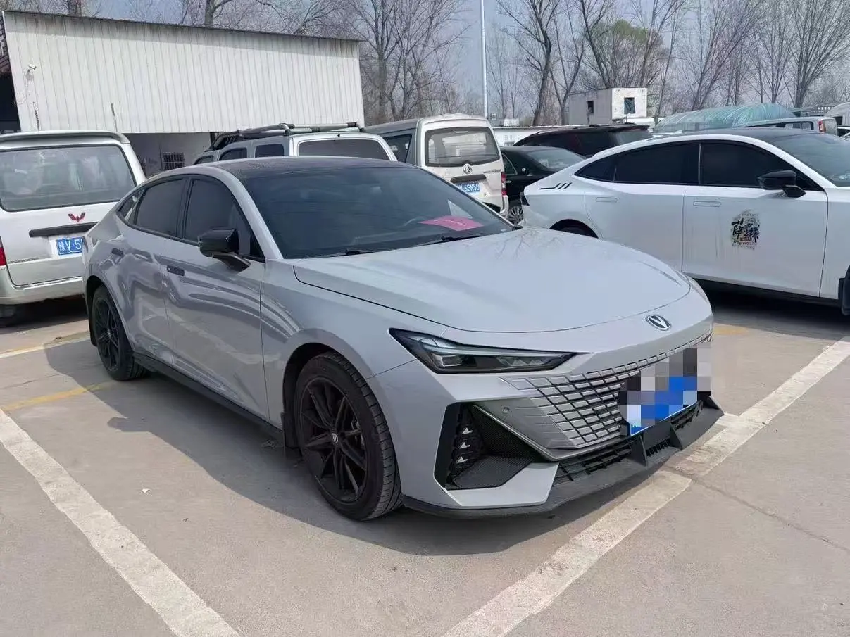 Changan UNI-V