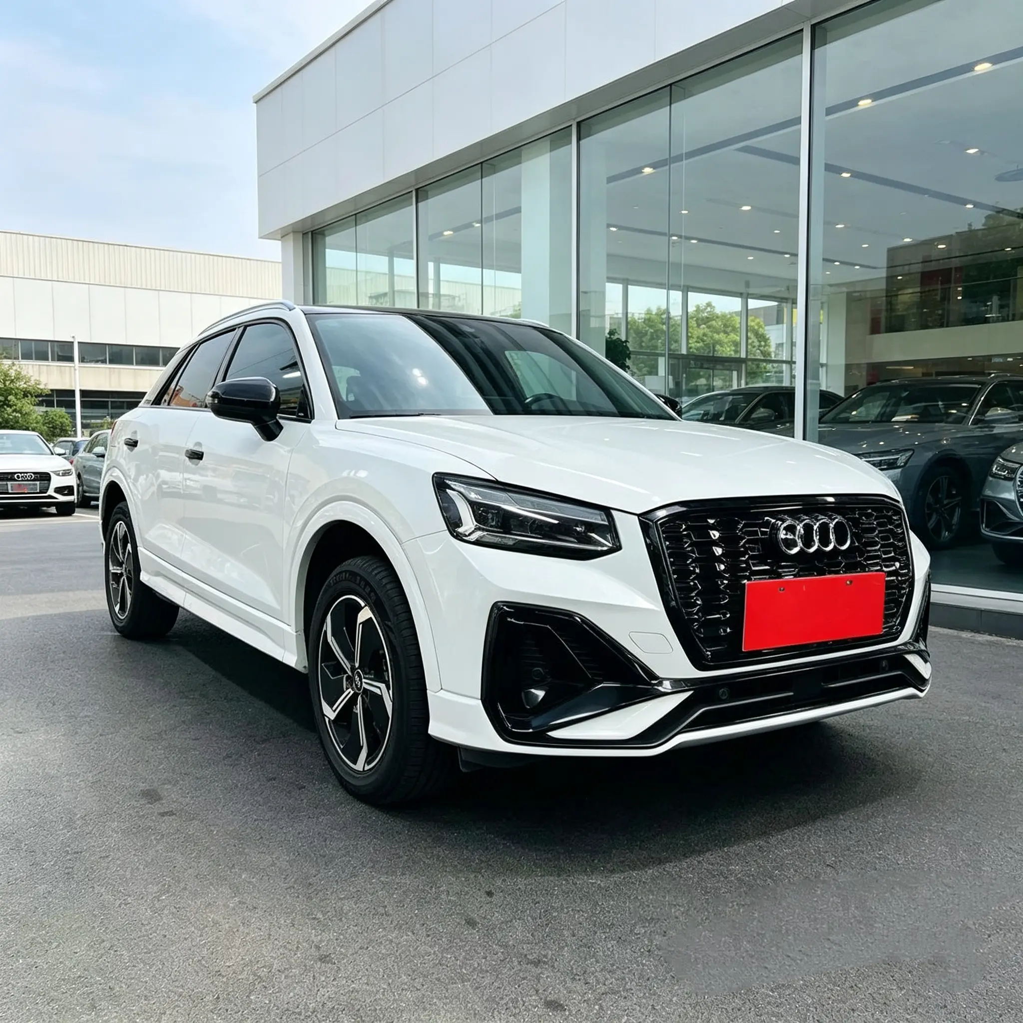 Audi Q2L e-tron