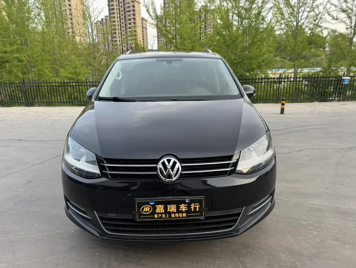 Volkswagen Sharon