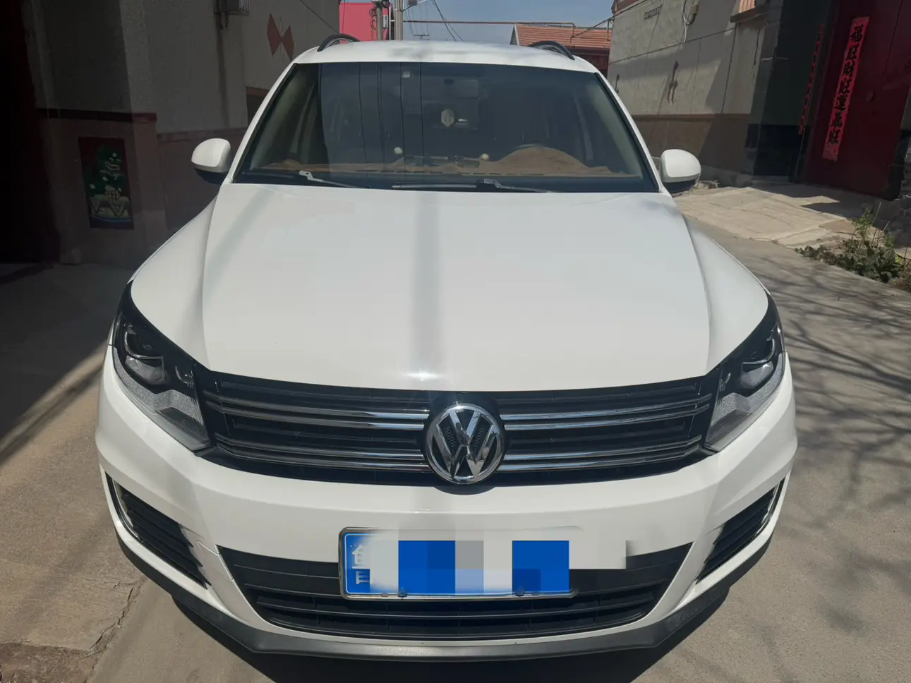 Volkswagen Tiguan (Tharu)