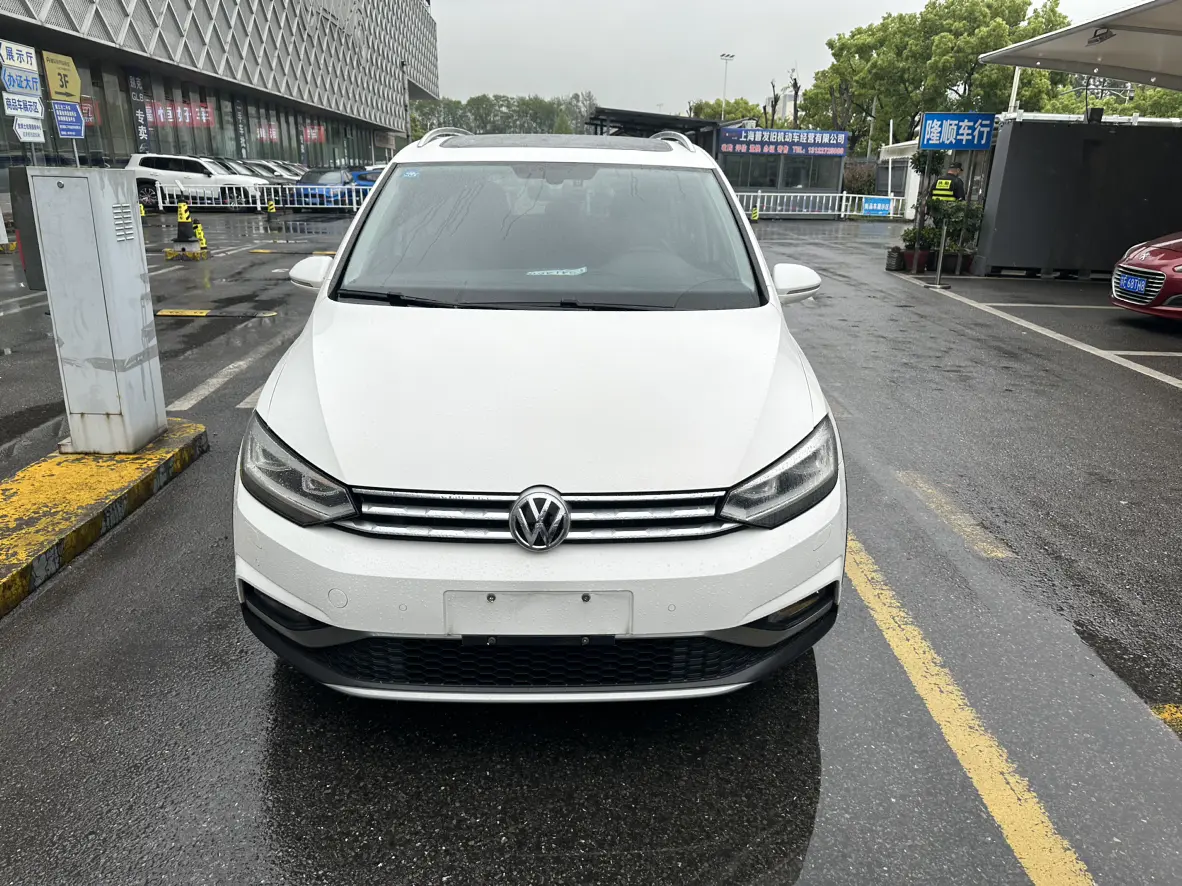 Volkswagen Touran L