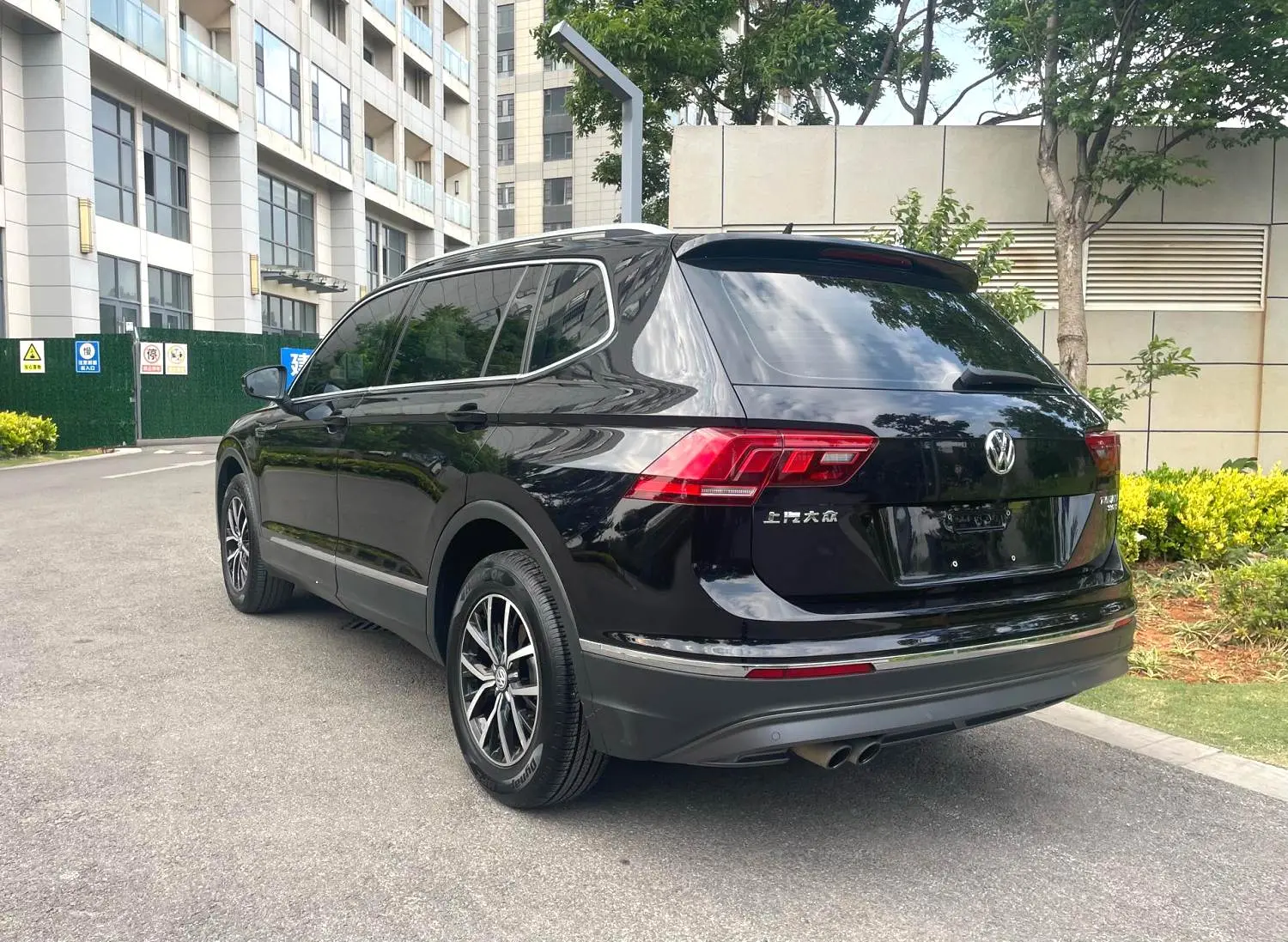 Volkswagen Tiguan L