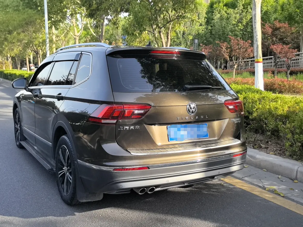 Volkswagen Tiguan L
