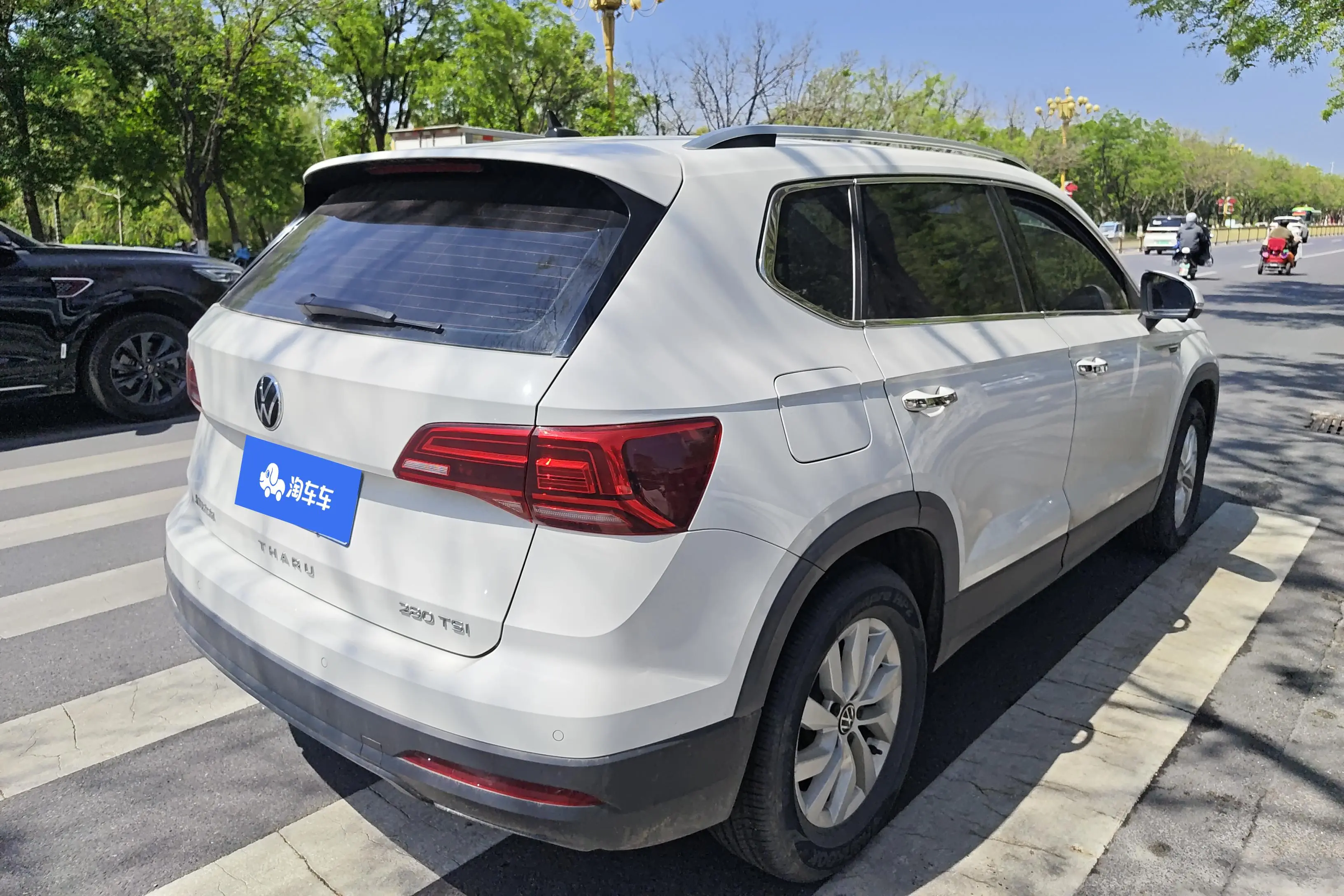 Volkswagen Tharu