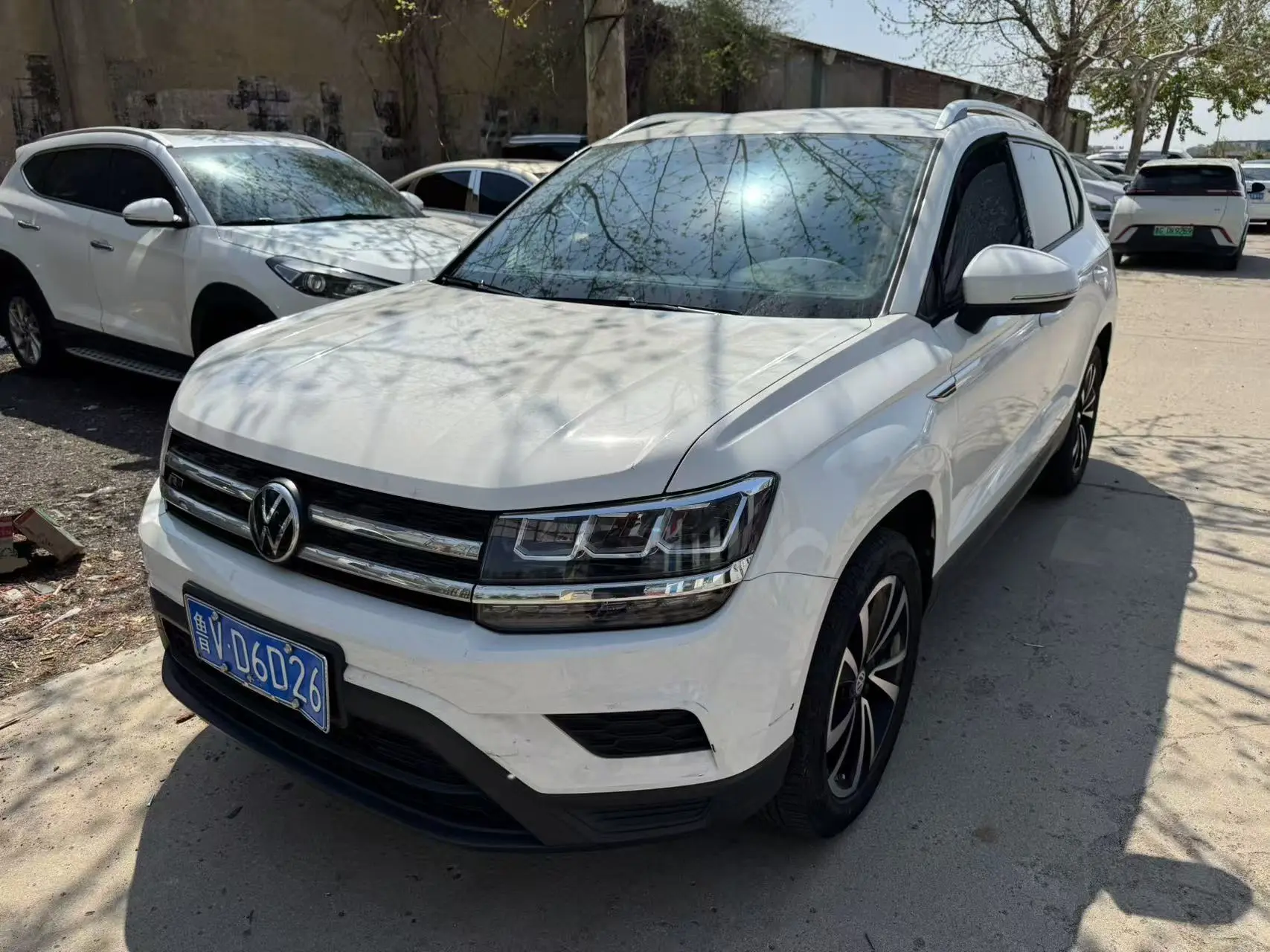Volkswagen Tharu