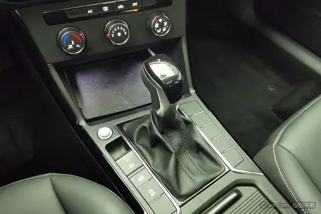 catalog-car-9
