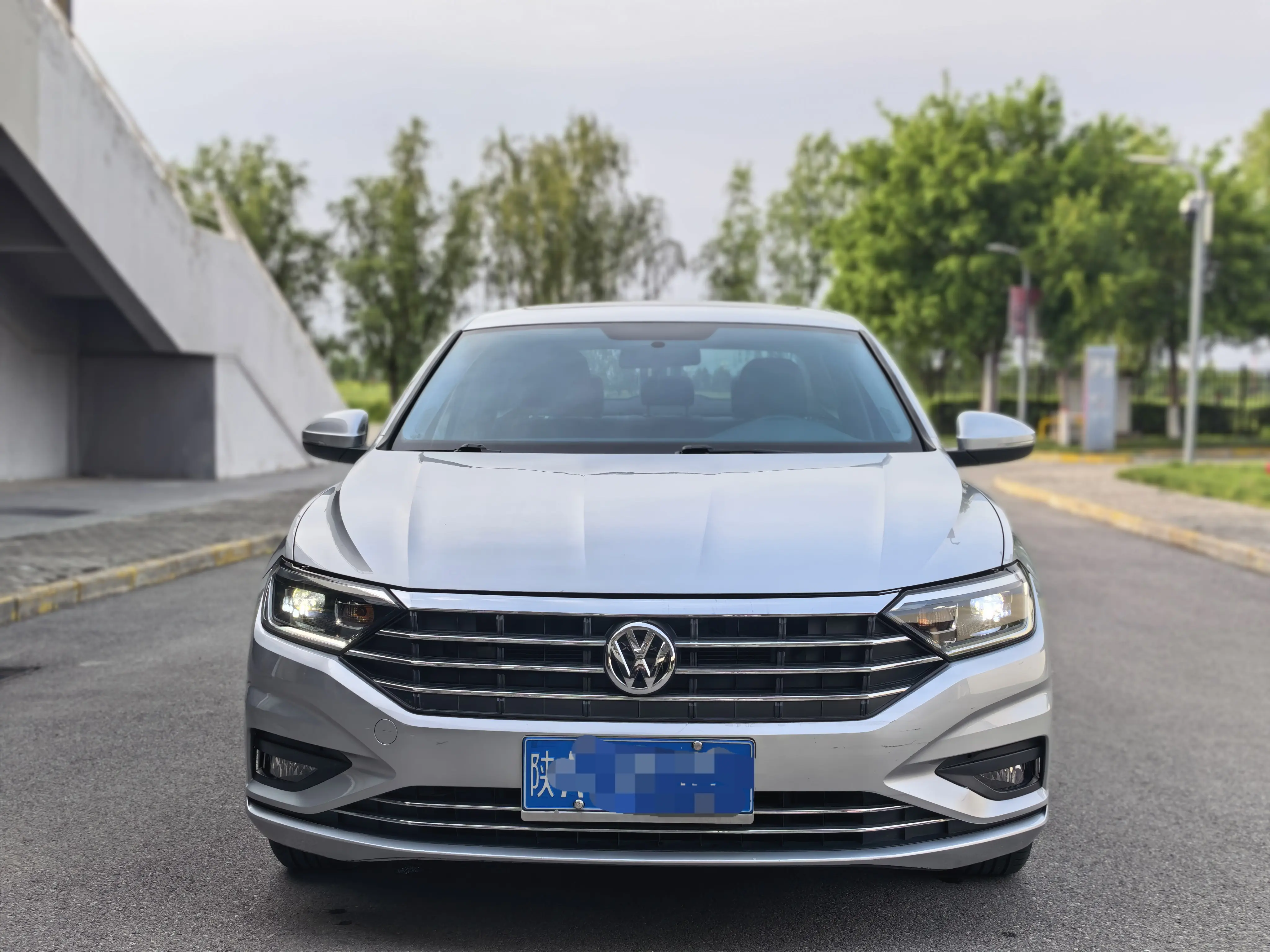 Volkswagen Sagitar