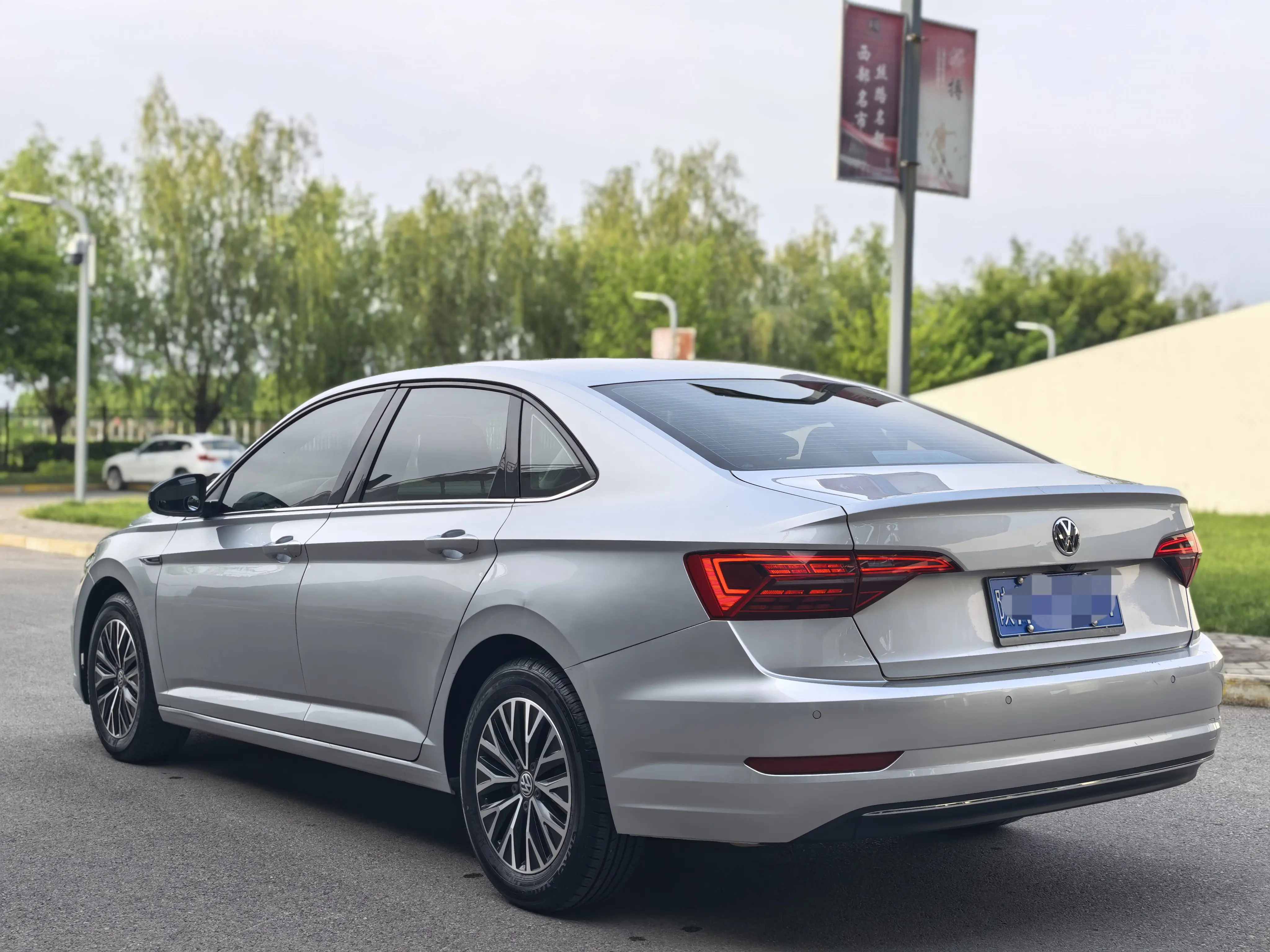 Volkswagen Sagitar