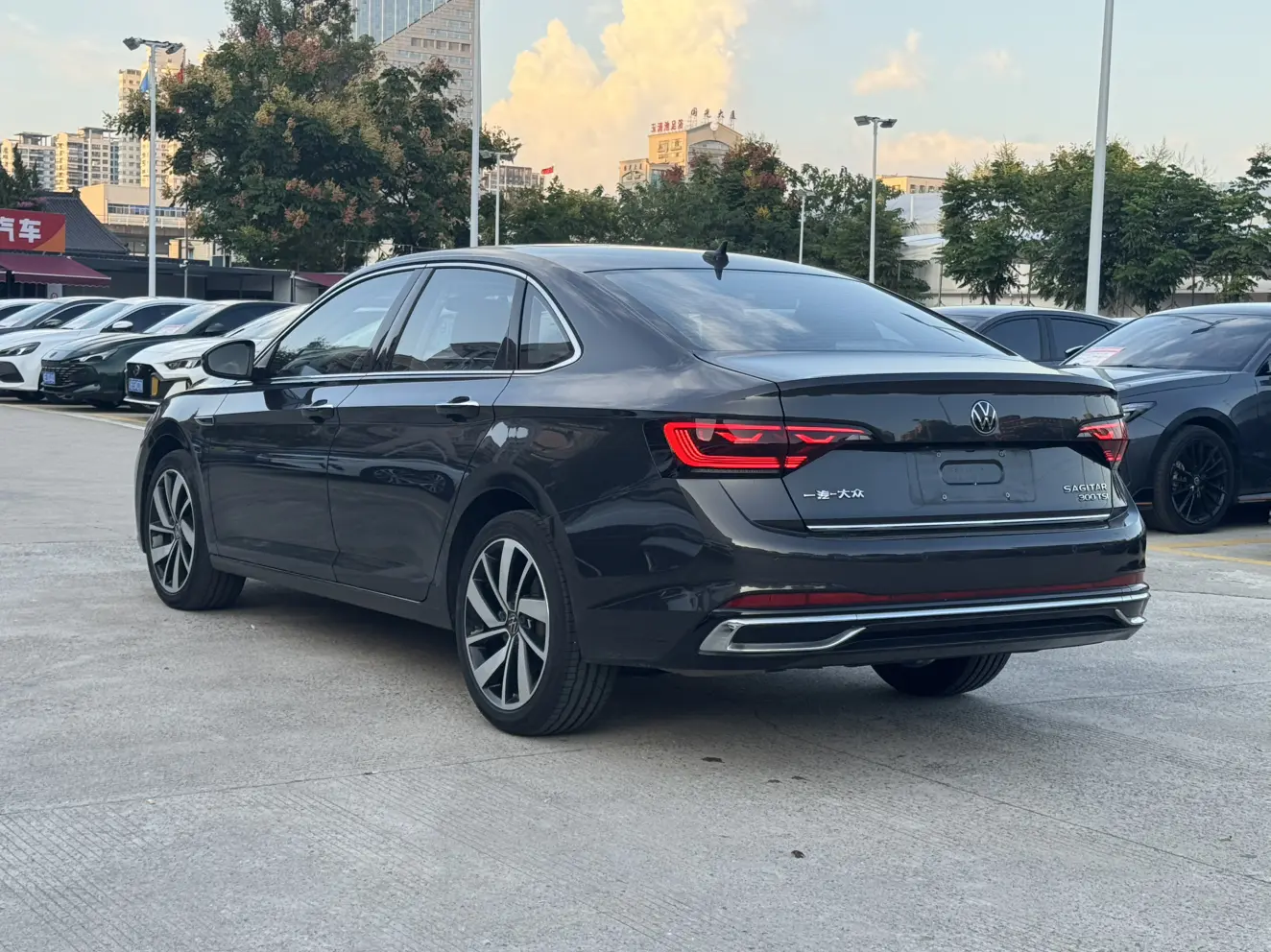 Volkswagen Sagitar