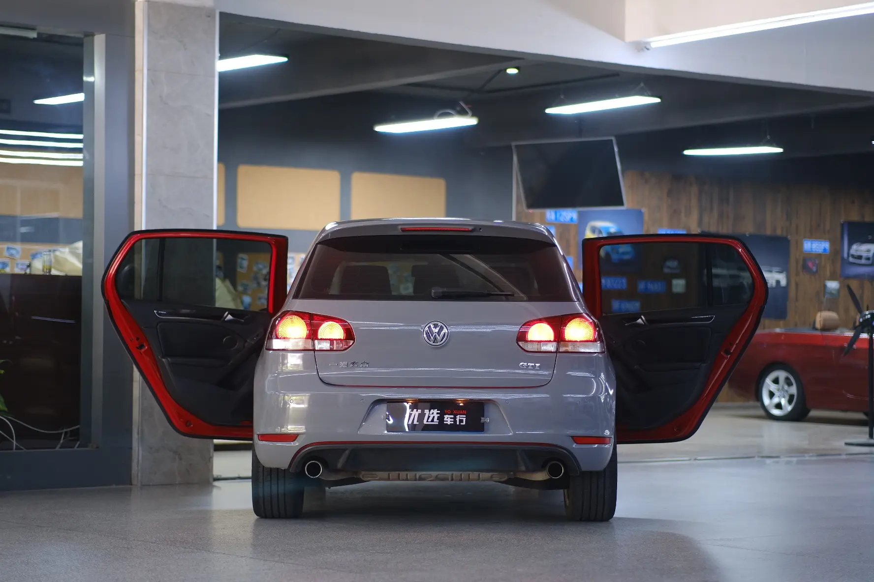Volkswagen Golf GTI
