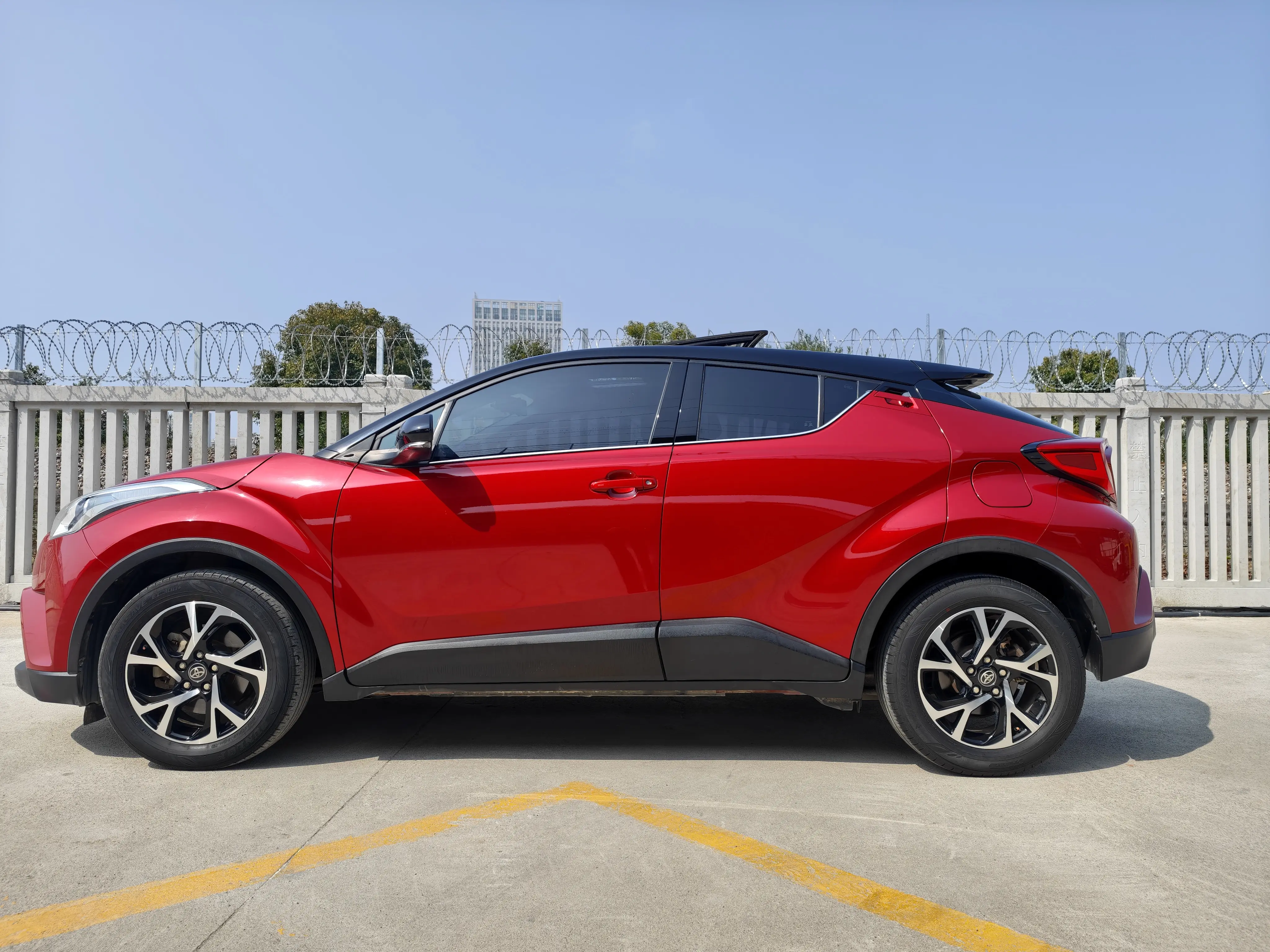 Toyota C-HR