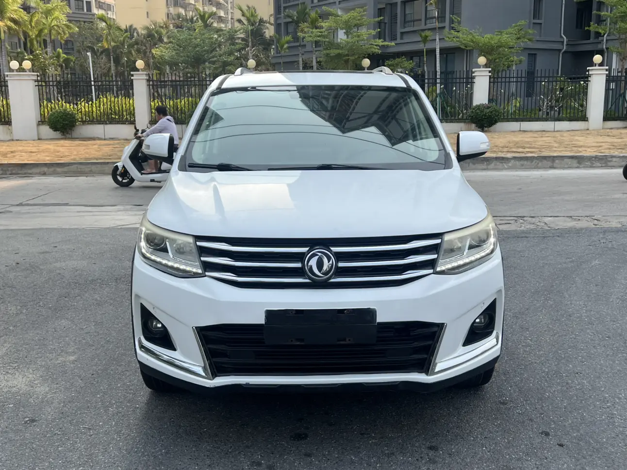 Forthing Jingyi X6