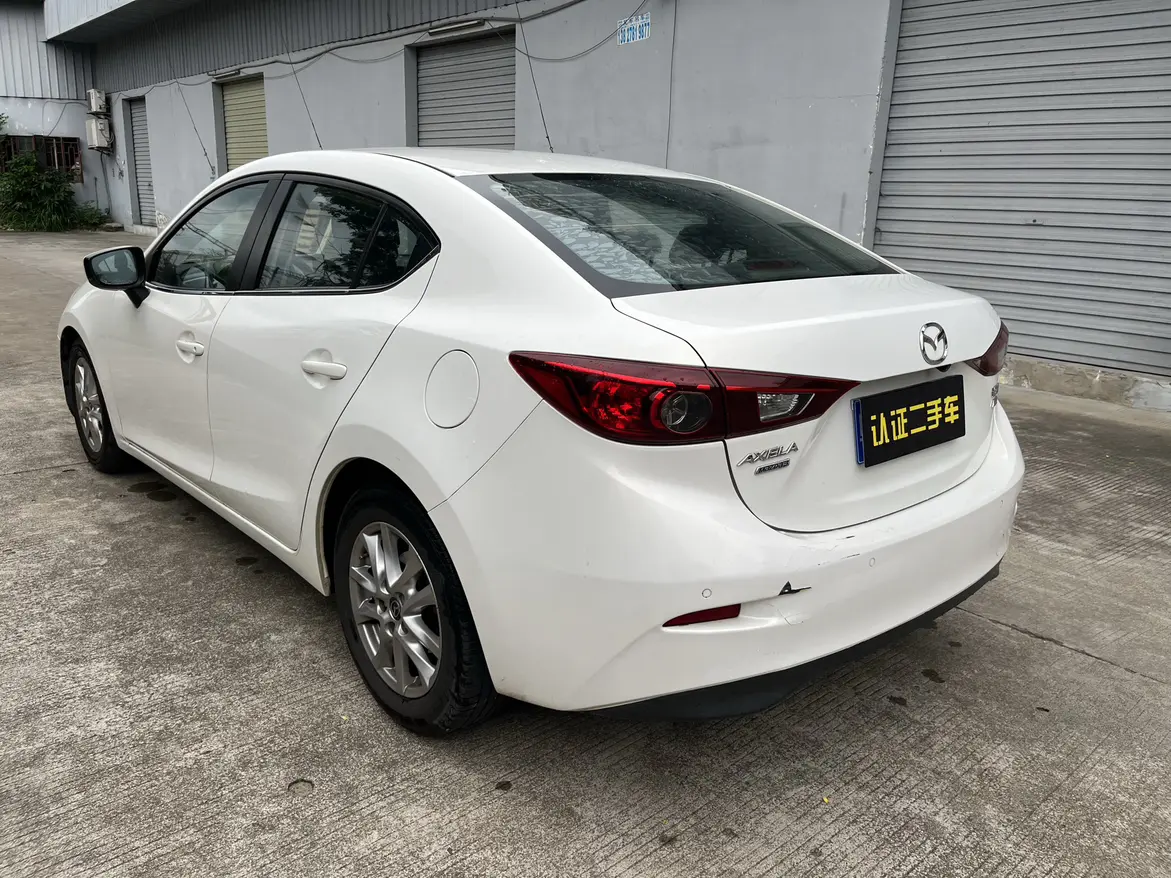 Mazda Axela