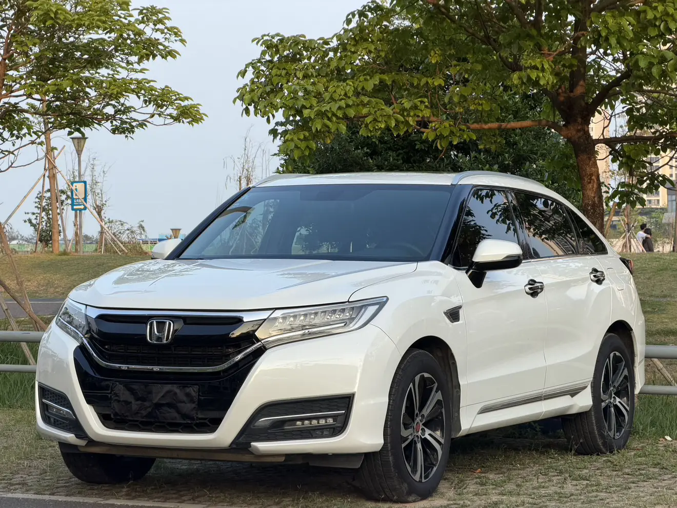Honda UR-V