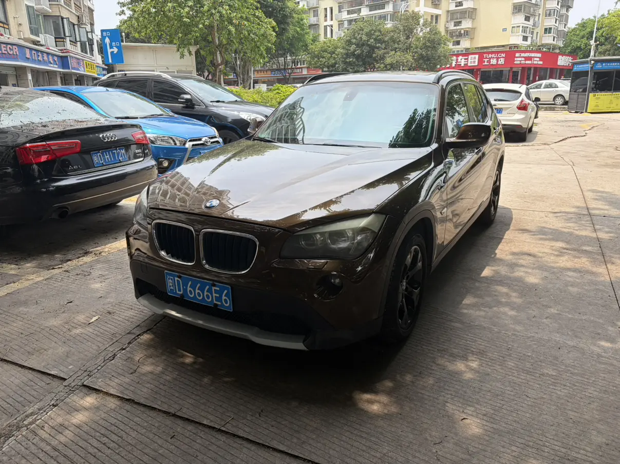 BMW X1
