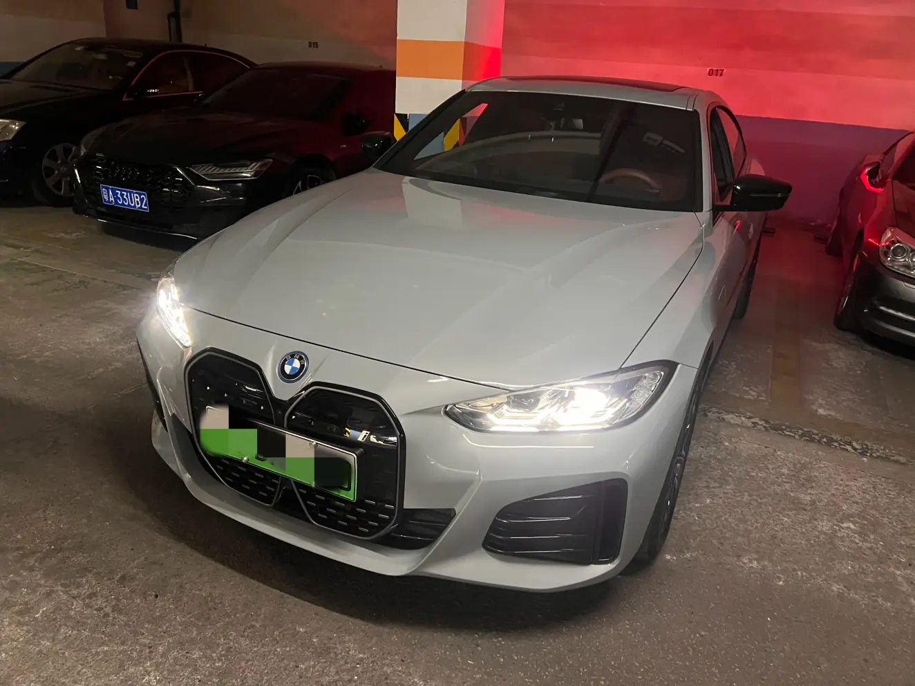 BMW i4