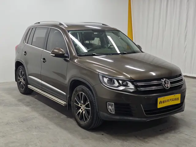 Volkswagen Tiguan (Tharu)