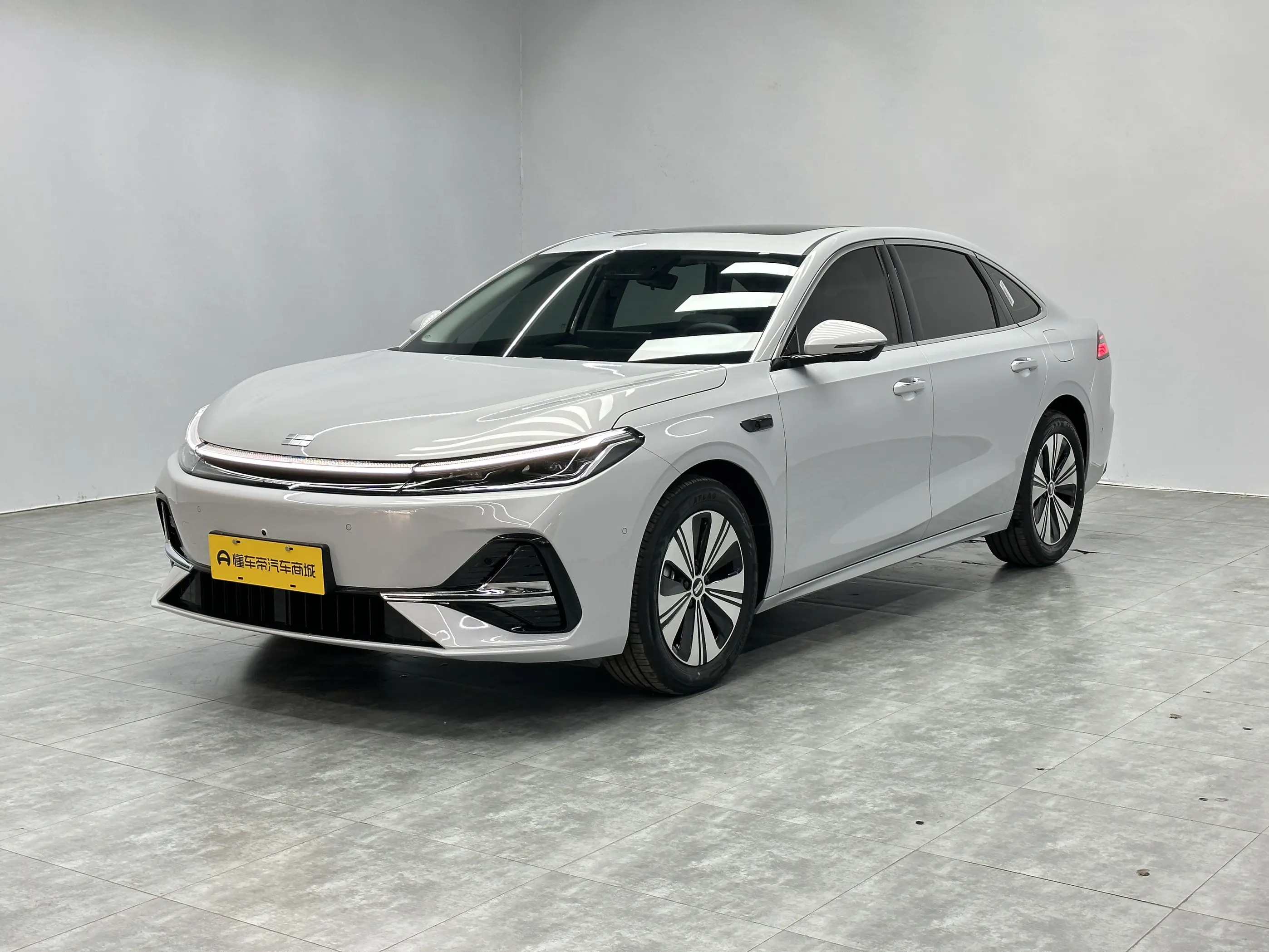Geely Galaxy A7 EM