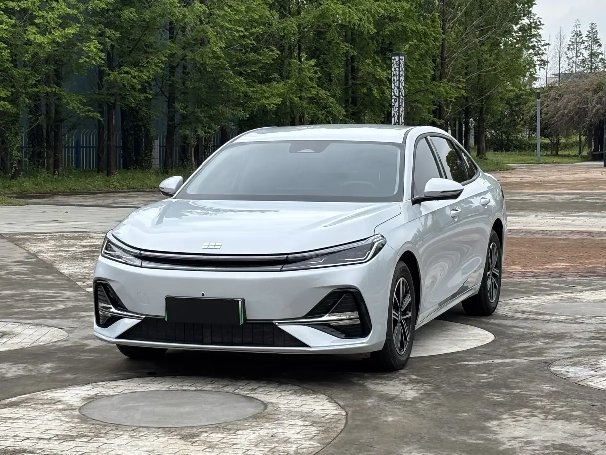 Geely Galaxy A7 EM