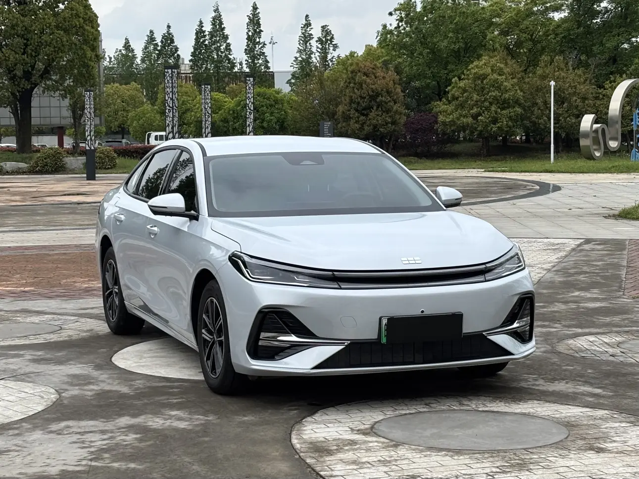 Geely Galaxy A7 EM