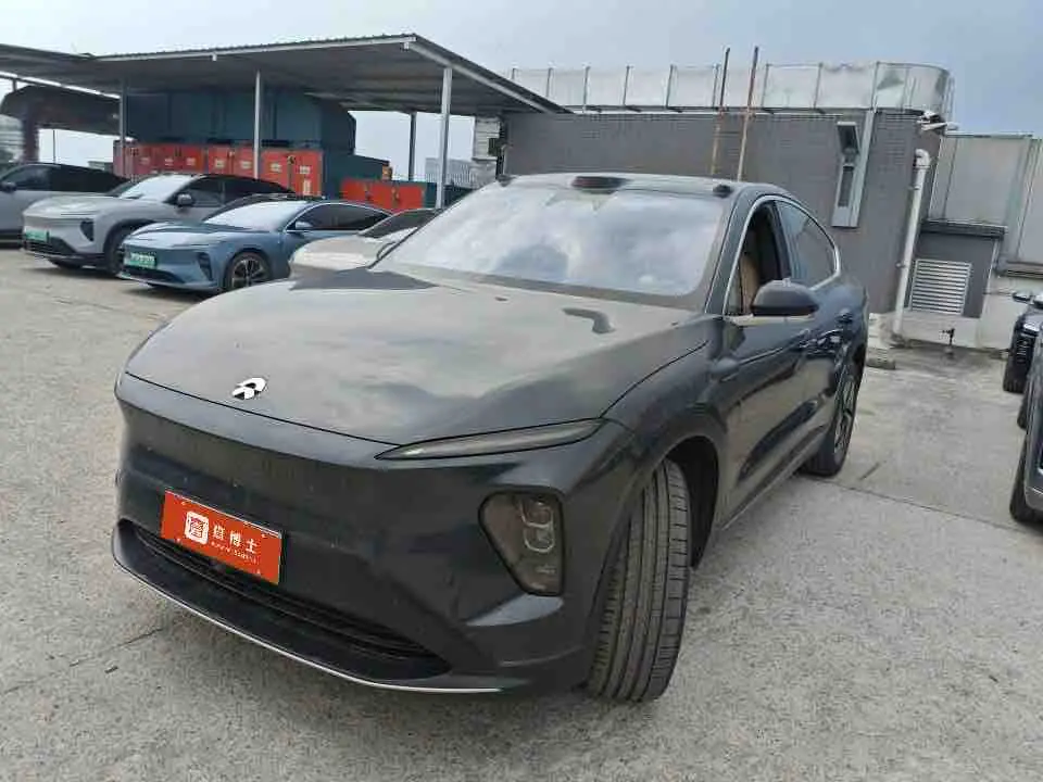 NIO EC7