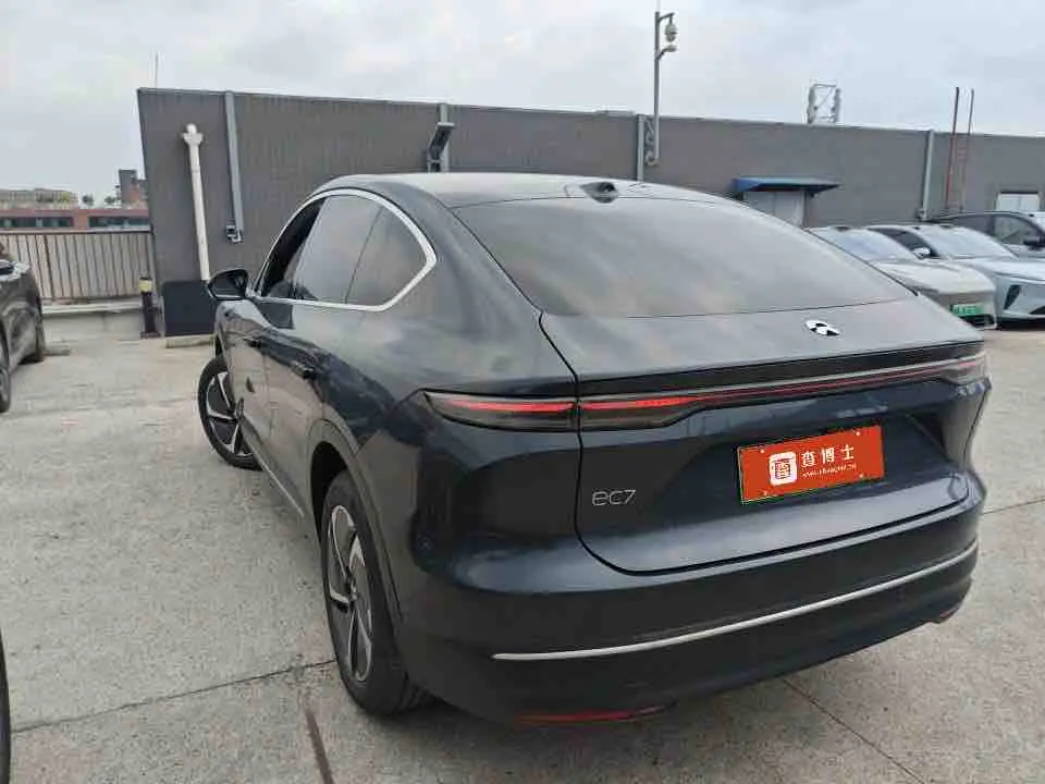 NIO EC7