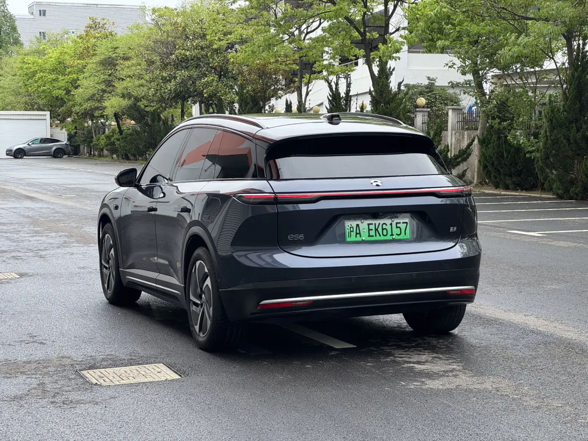 NIO ES6
