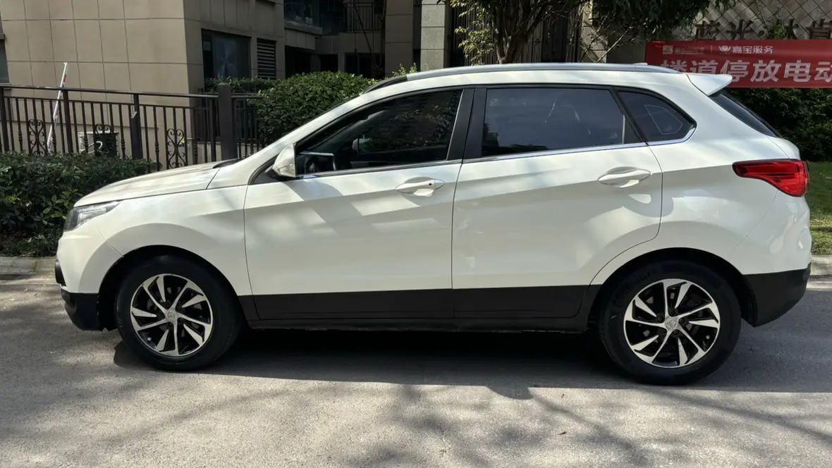 BAIC Shenbao X55