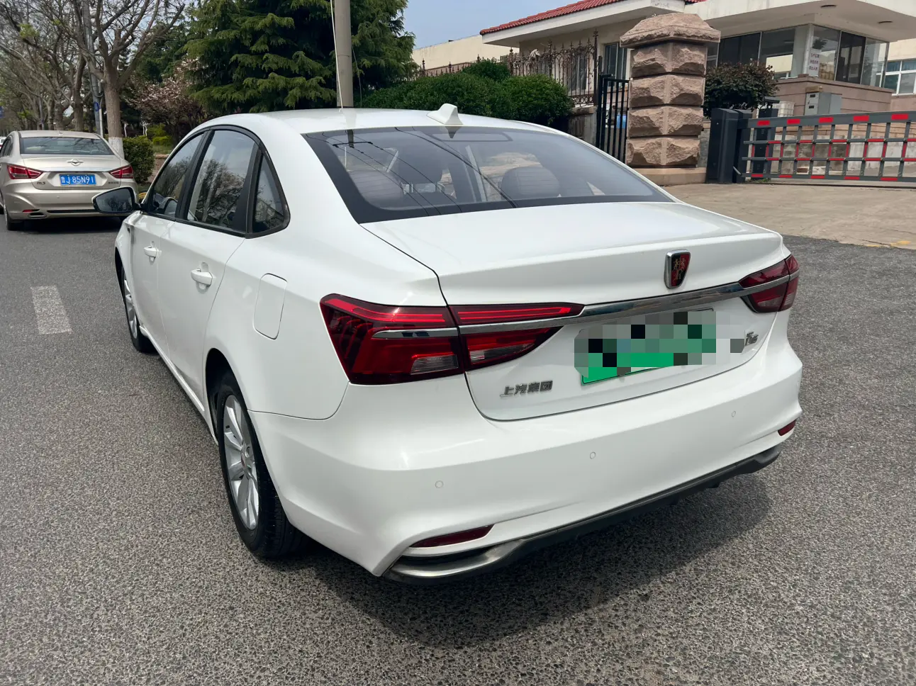 Roewe ei6