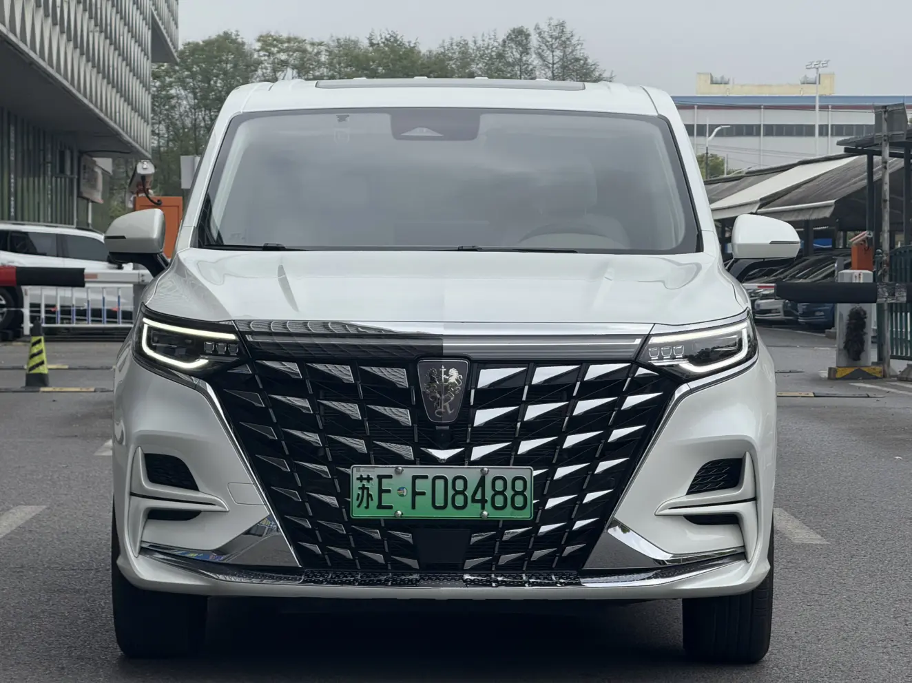 Roewe iMAX8 DMH