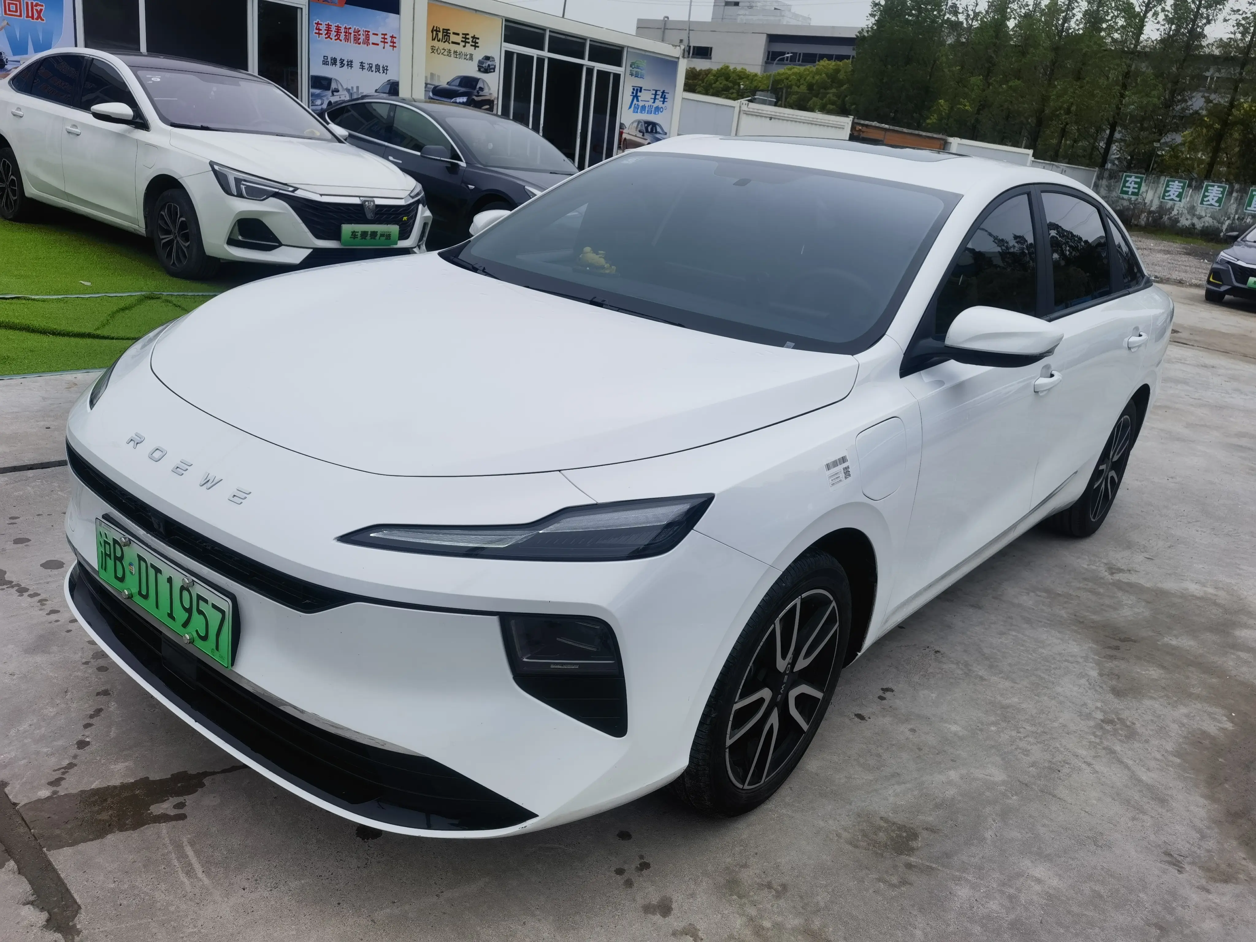 Roewe D6