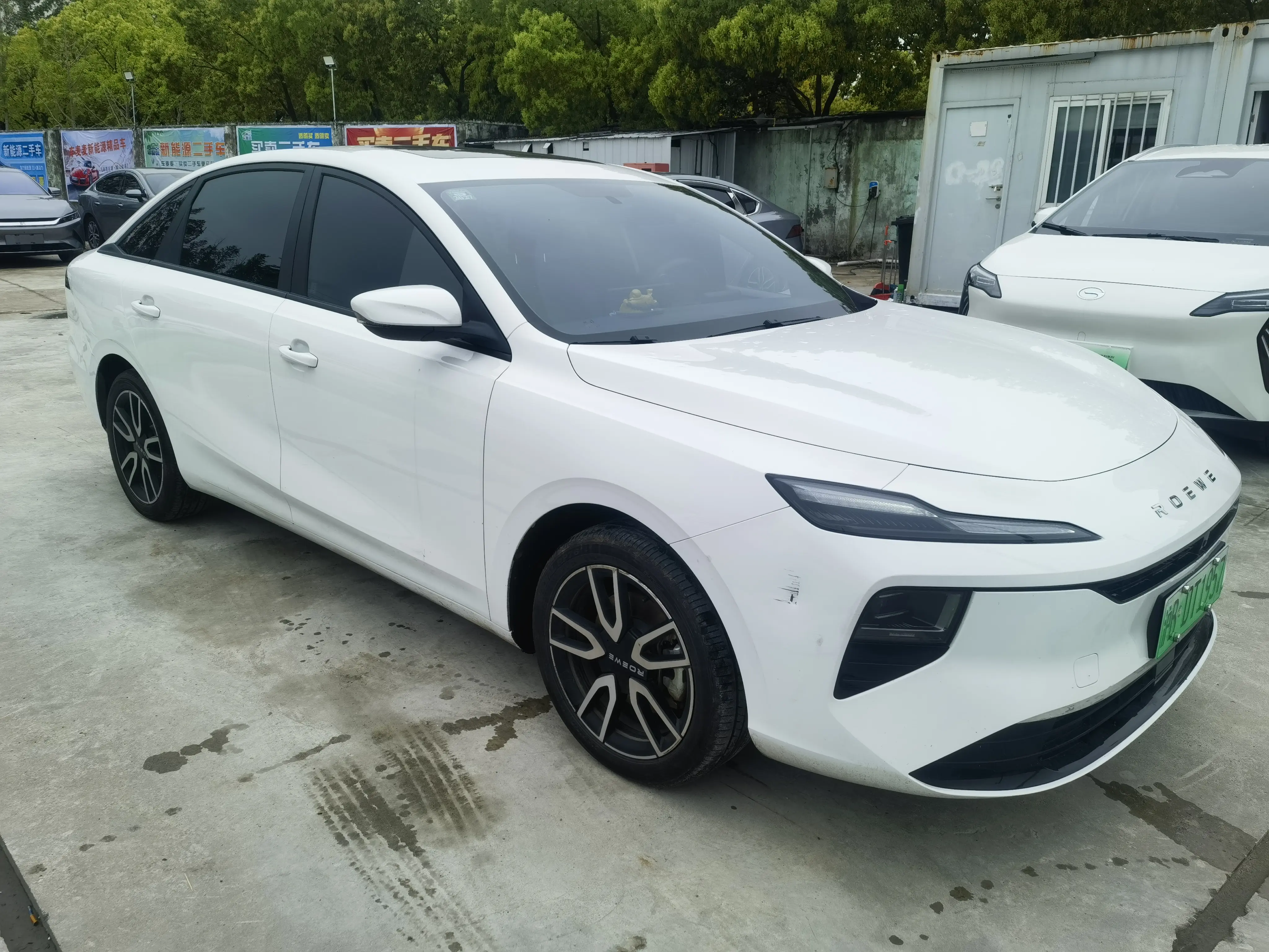 Roewe D6