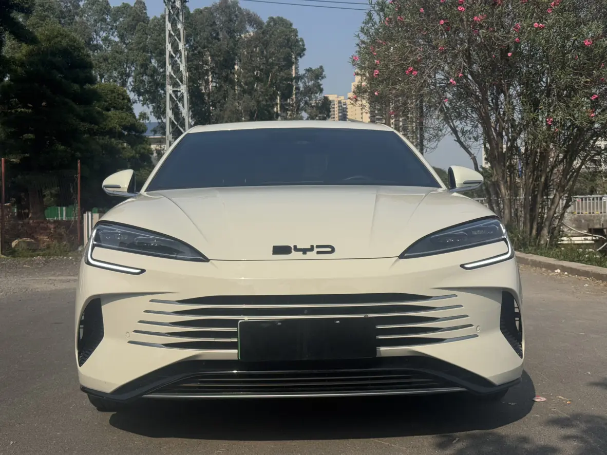 BYD Seal 07DM