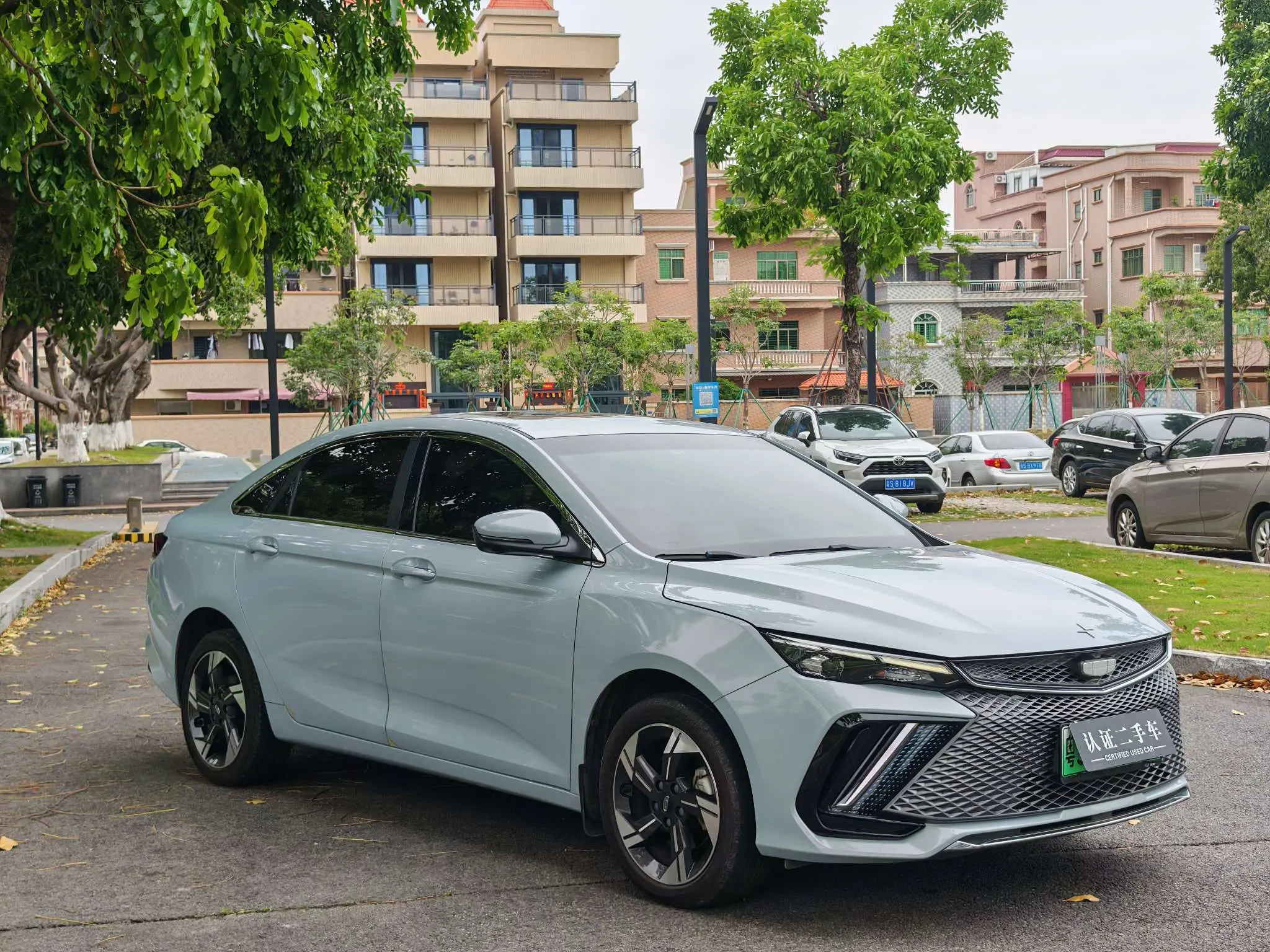 Geely Emgrand L HiP