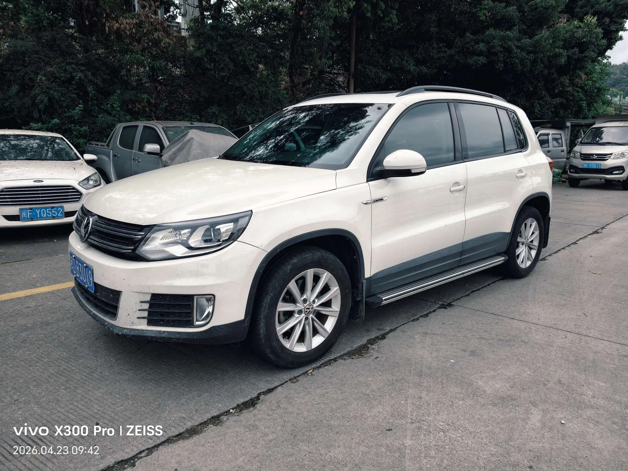 Volkswagen Tiguan (Tharu)