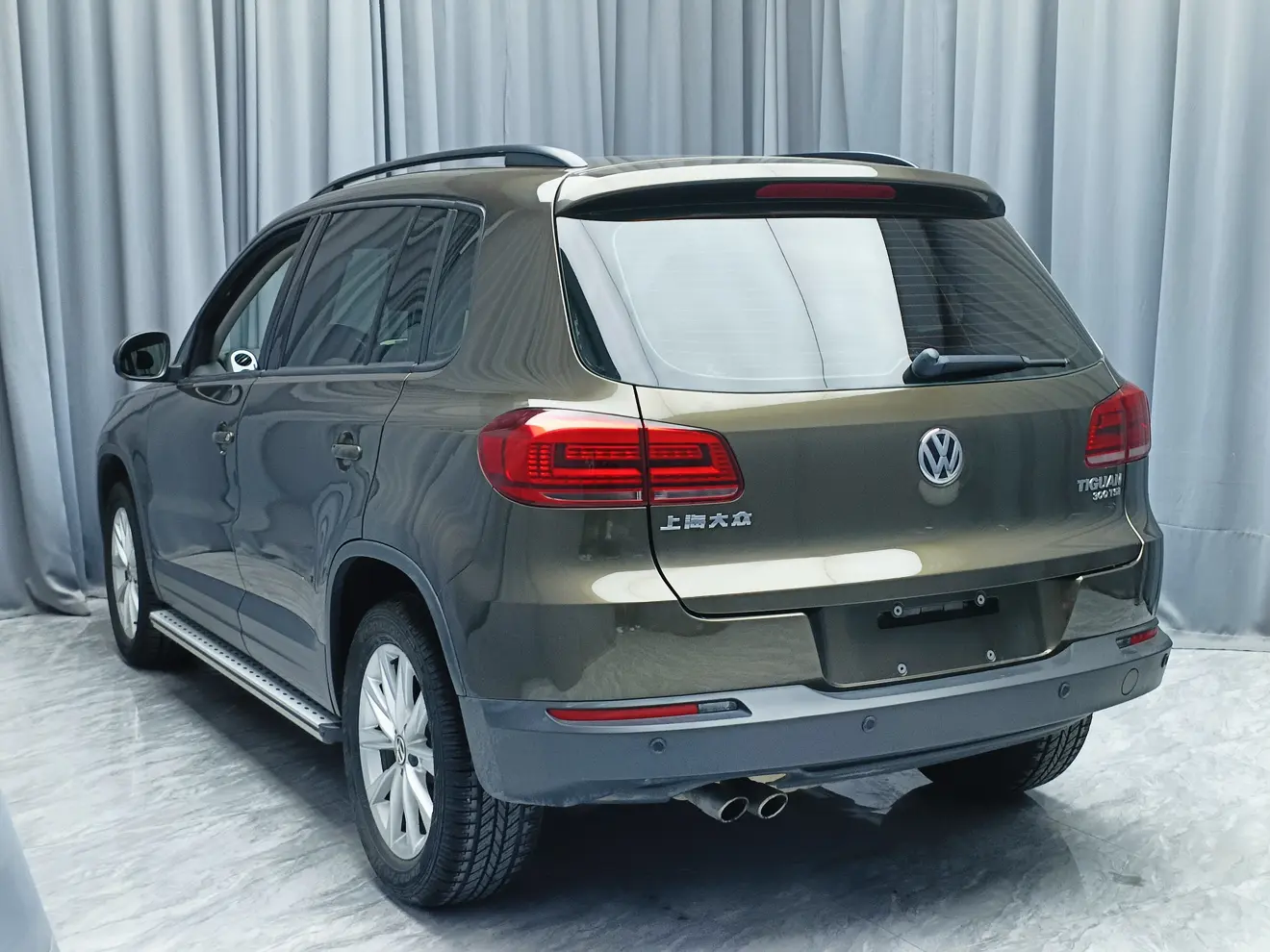 Volkswagen Tiguan (Tharu)