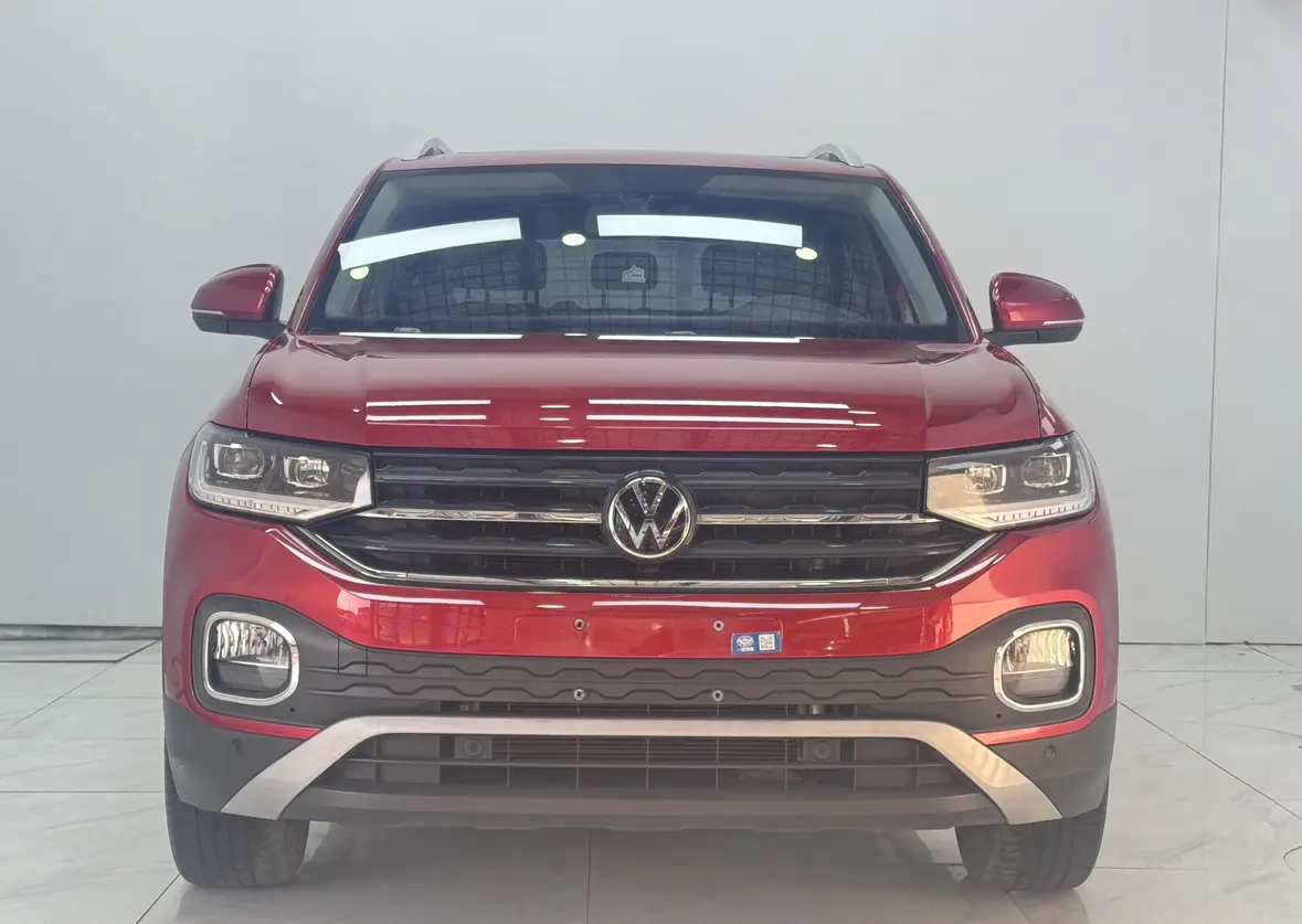 Volkswagen Explore the shadows