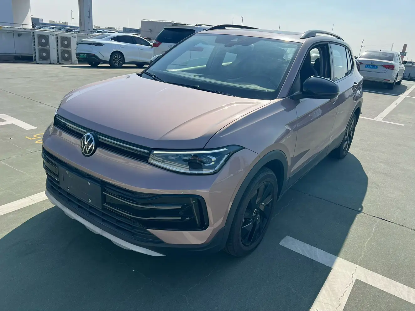 Volkswagen Tharu