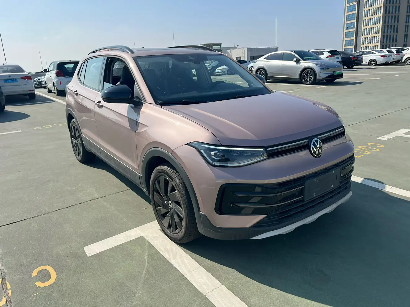 Volkswagen Tharu