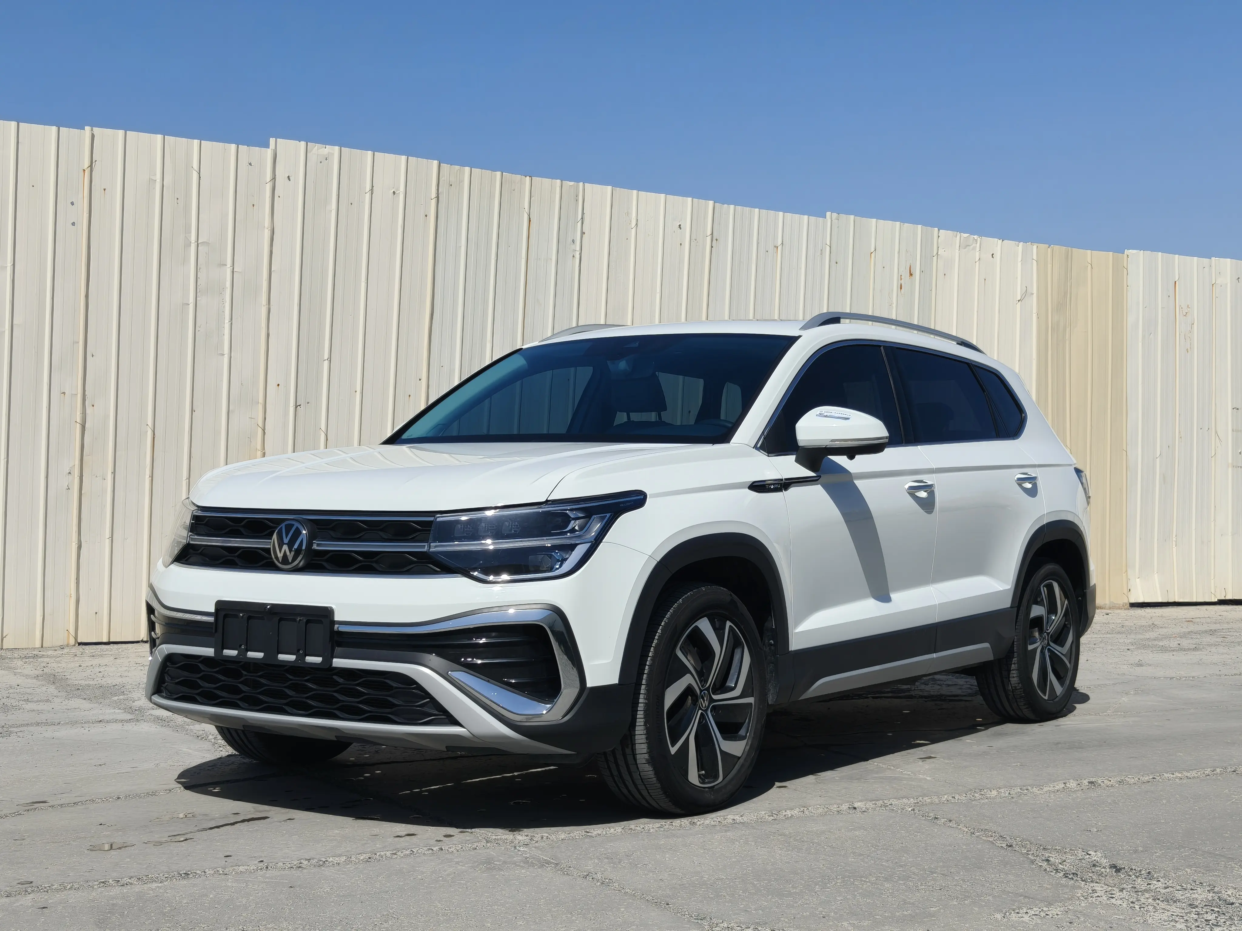 Volkswagen Tharu