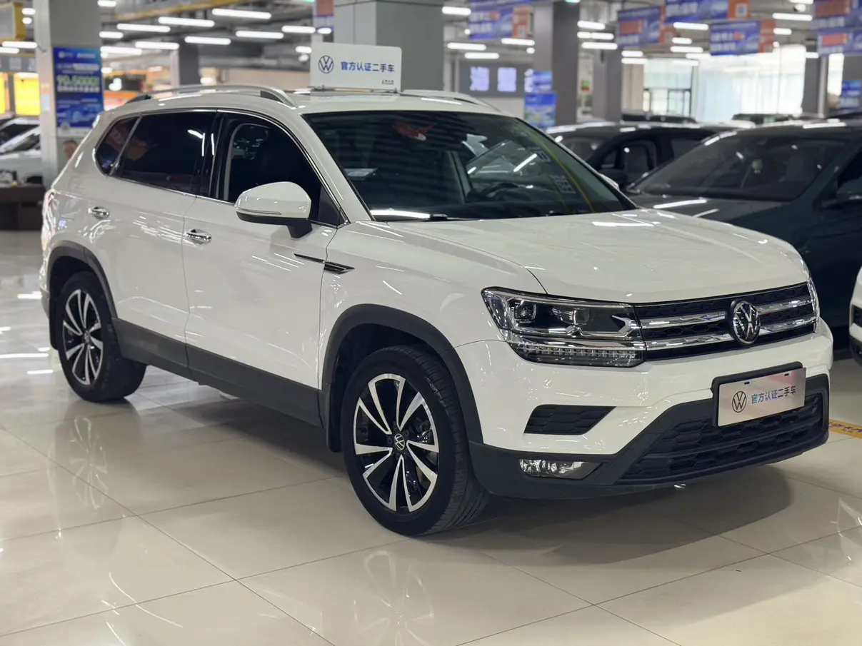Volkswagen Tharu