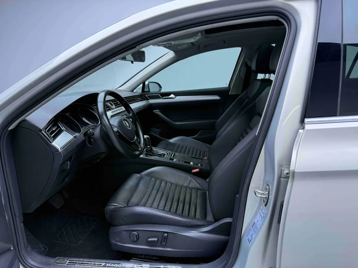 Volkswagen Magotan