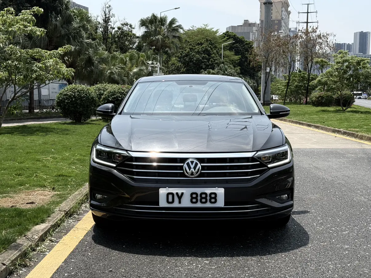 Volkswagen Sagitar