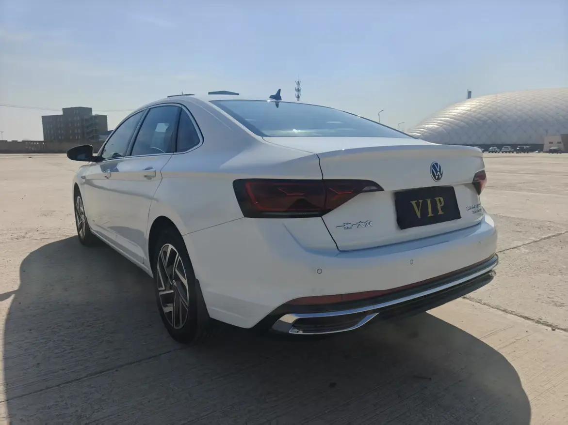Volkswagen Sagitar