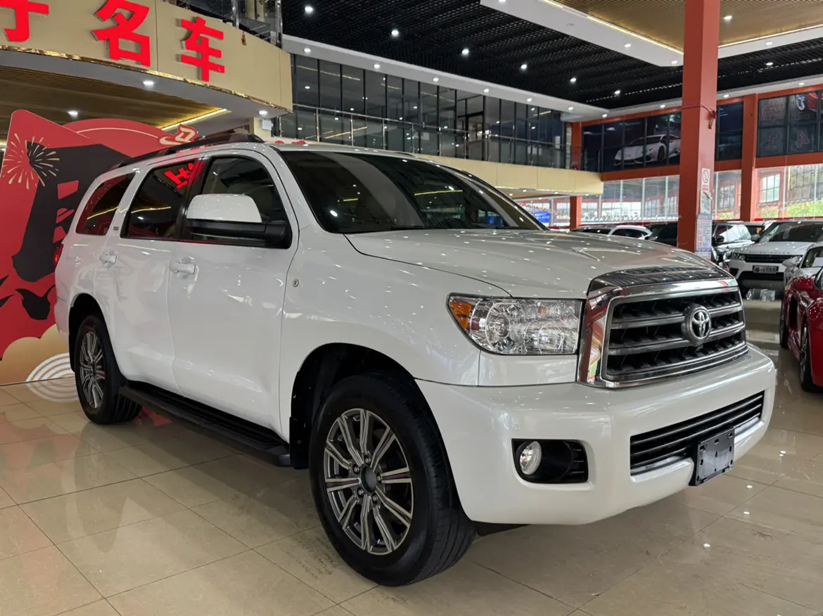 Toyota Sequoia