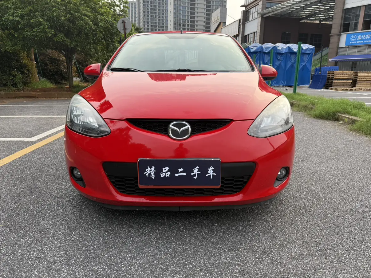 Mazda 2